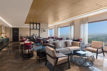 هتل Crowne Plaza New Delhi Mayur Vihar Noida, An Ihg