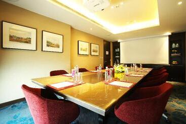 هتل Crowne Plaza New Delhi Mayur Vihar Noida, An Ihg