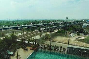 هتل Crowne Plaza New Delhi Mayur Vihar Noida, An Ihg