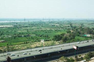 هتل Crowne Plaza New Delhi Mayur Vihar Noida, An Ihg