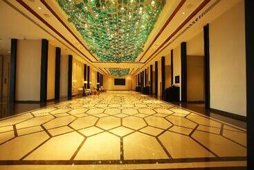 هتل Crowne Plaza New Delhi Mayur Vihar Noida, An Ihg
