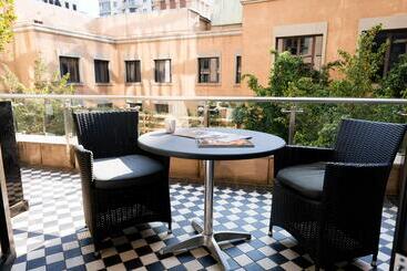 Davinci Hotel On Nelson Mandela Square