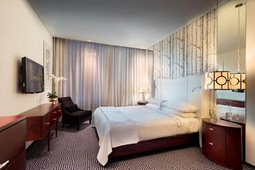 Davinci Hotel On Nelson Mandela Square