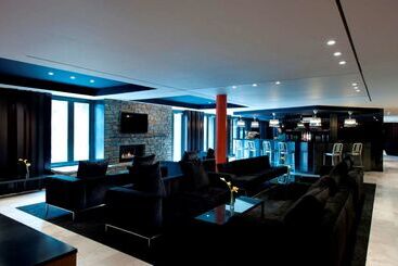هتل Doubletree By Hilton Queenstown