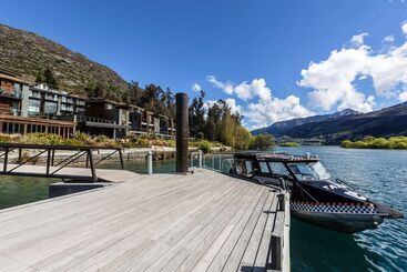 هتل Doubletree By Hilton Queenstown