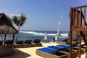 هتل Dream Beach Huts