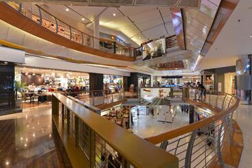 Harris Hotel And Conventions Kelapa Gading Jakarta