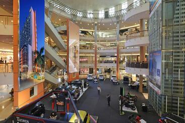 Harris Hotel And Conventions Kelapa Gading Jakarta