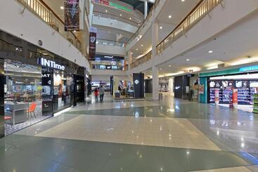 Harris Hotel And Conventions Kelapa Gading Jakarta