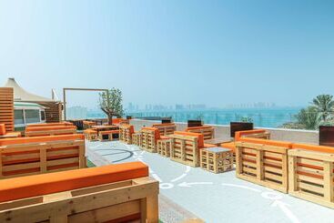 هتل Hilton Doha