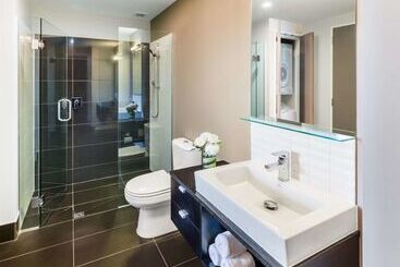 בית מלון כפרי Hilton Queenstown Resort & Spa