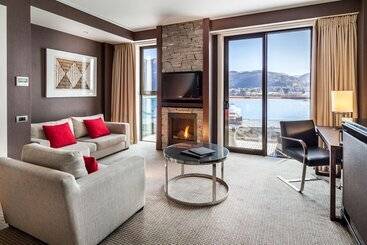 בית מלון כפרי Hilton Queenstown Resort & Spa