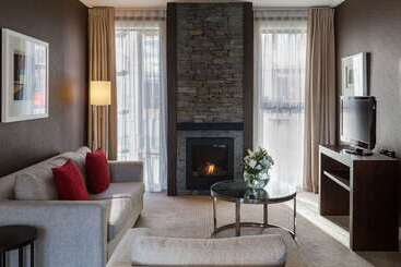בית מלון כפרי Hilton Queenstown Resort & Spa