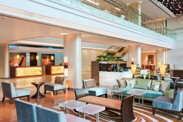 هتل Hilton Windhoek