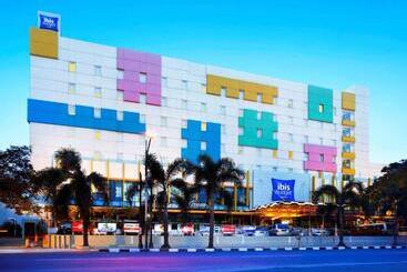 ホテル Ibis Budget Jakarta Cikini