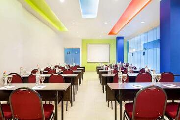 ホテル Ibis Budget Jakarta Cikini