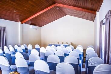 هتل Insight Resort Ahangama   S&s Other Certified
