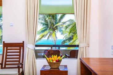 هتل Insight Resort Ahangama   S&s Other Certified