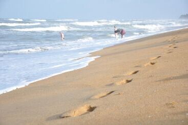 هتل Laya Beach