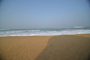 هتل Laya Beach