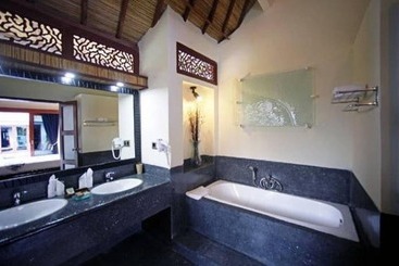 هتل Luce D Alma Resort
