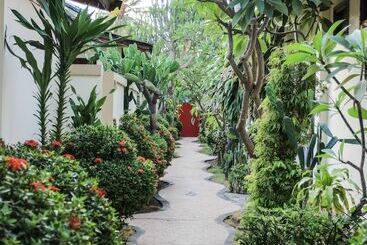 هتل Luce D Alma Resort