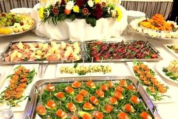 Manhattan Hotel & Restaurant