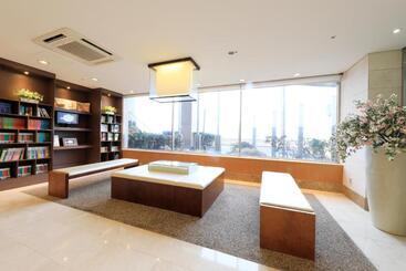Hotel Ocean Suites Jeju