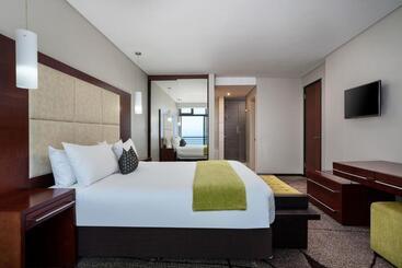 Premier Hotel East London Icc