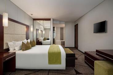 Premier Hotel East London Icc