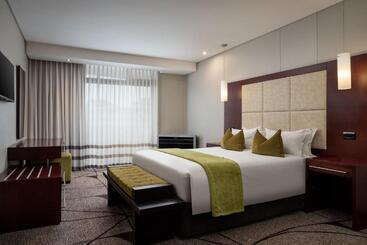 Premier Hotel East London Icc