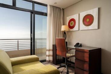 Premier Hotel East London Icc
