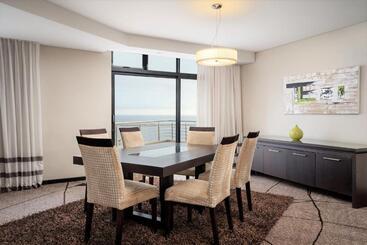 Premier Hotel East London Icc