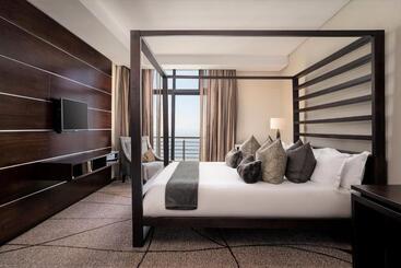 Premier Hotel East London Icc