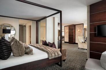 Premier Hotel East London Icc