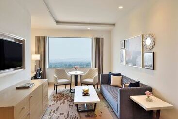 酒店 Radisson Gurugram Udyog Vihar