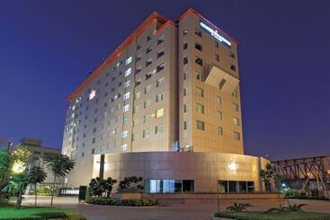 酒店 Radisson Gurugram Udyog Vihar