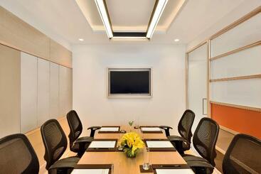 酒店 Radisson Gurugram Udyog Vihar