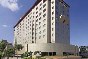 酒店 Radisson Gurugram Udyog Vihar