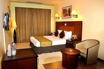 هتل Ramada Katunayake