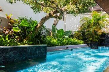 هتل Royal Kamuela Villas & Suites At Monkey Forest, Ubud