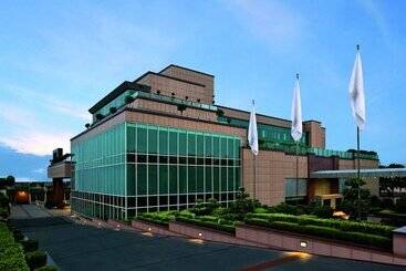 Taj Hotel & Convention Centre, Agra - Agra