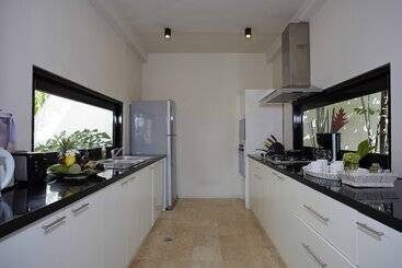 هتل Temple Hill Residence Villa