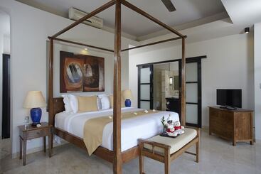 هتل Temple Hill Residence Villa