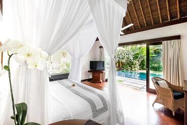 هتل The One Boutique Villa