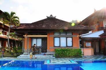 هتل The Rishi Candidasa Beach