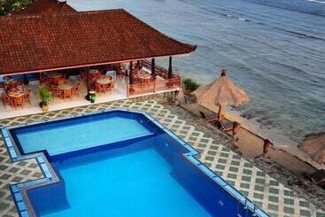 هتل The Rishi Candidasa Beach