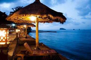 هتل The Rishi Candidasa Beach