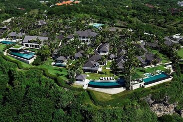 هتل The Ungasan Clifftop Resort