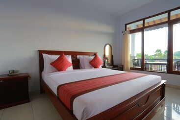 هتل Warsa S Garden Bungalow And Spa